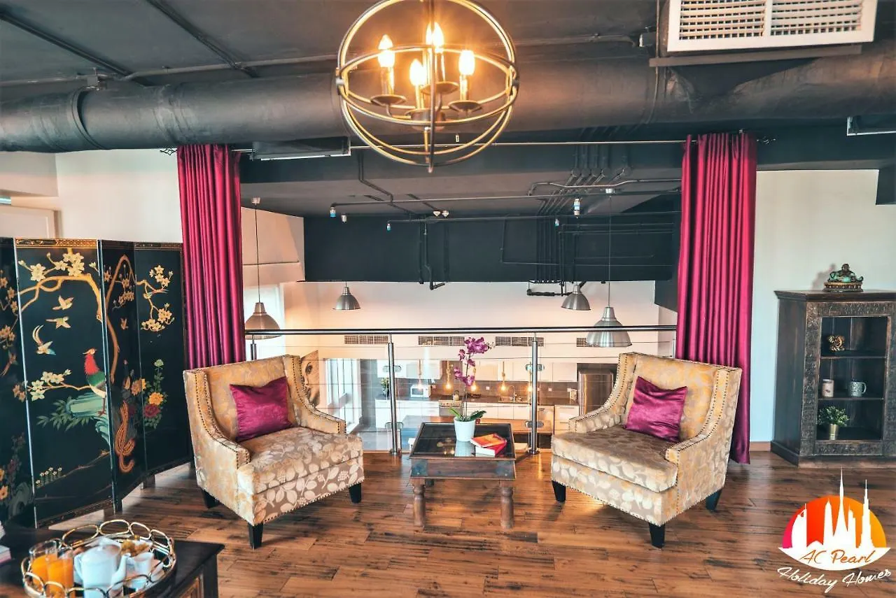 A C Pearl Holiday Homes - The Loft With Burj Khalifa View Dubái Apartamento
