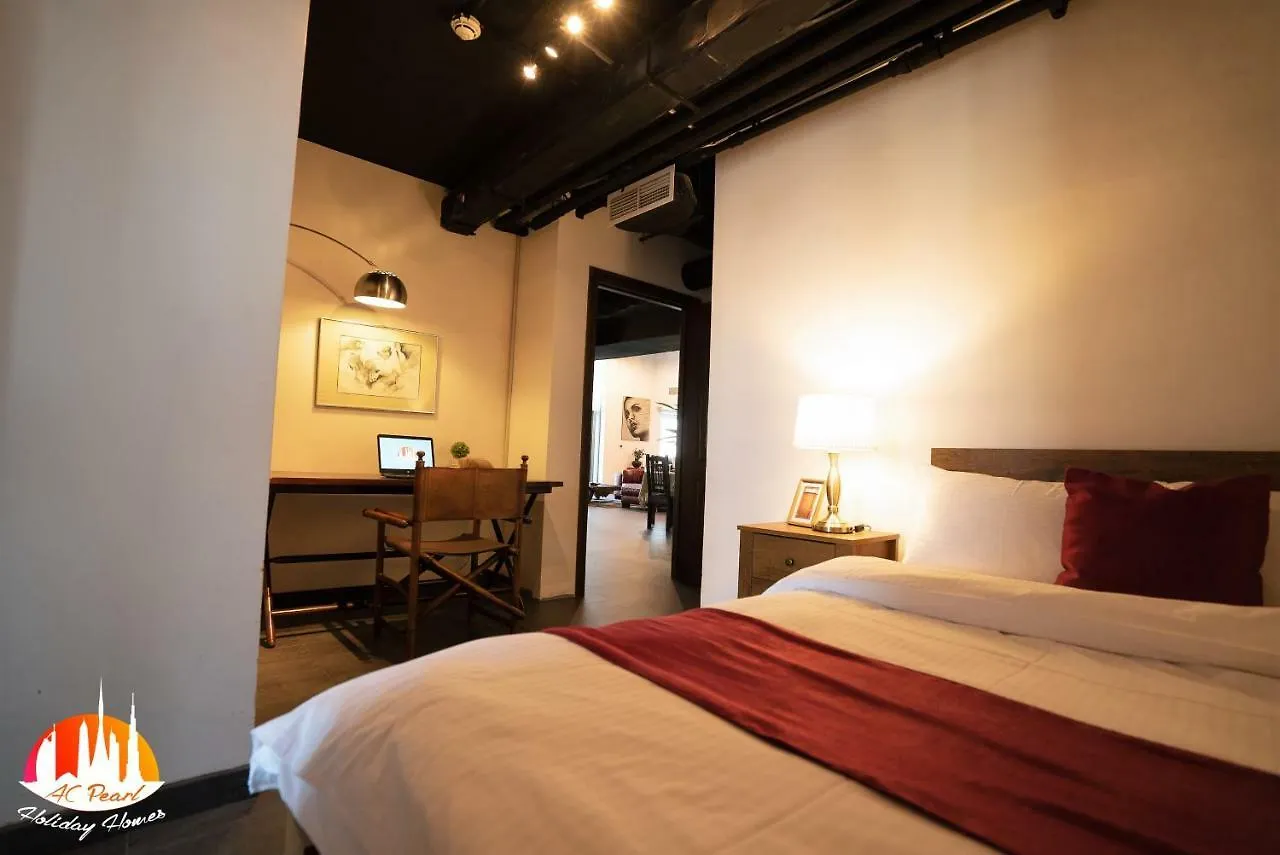 A C Pearl Holiday Homes - The Loft With Burj Khalifa View Dubái